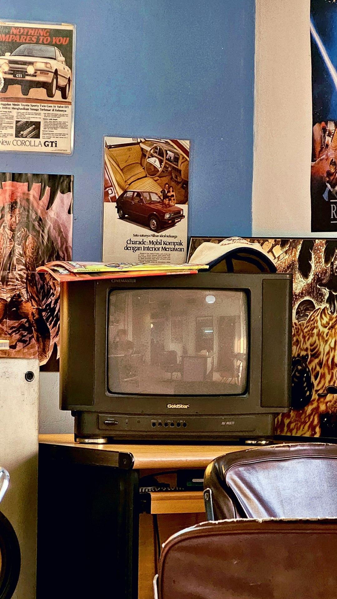 vintage tv watching